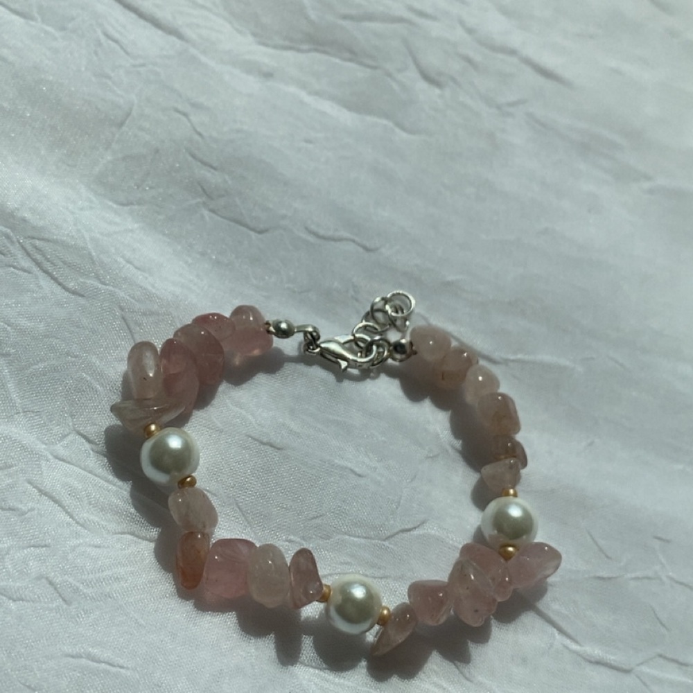 Elegant Pink Stone Bracelet with Pearls